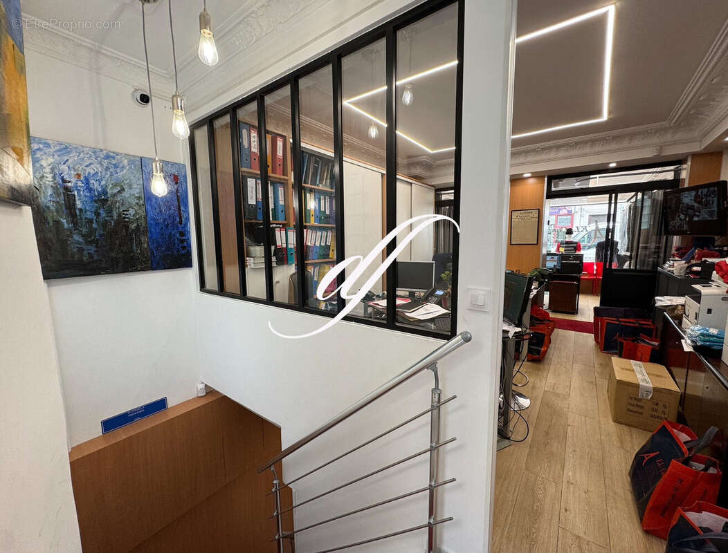 Commerce à PARIS-18E