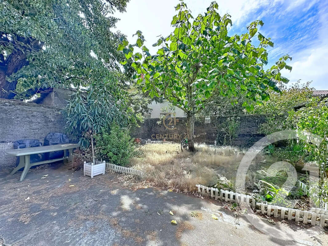 Appartement à LYON-8E