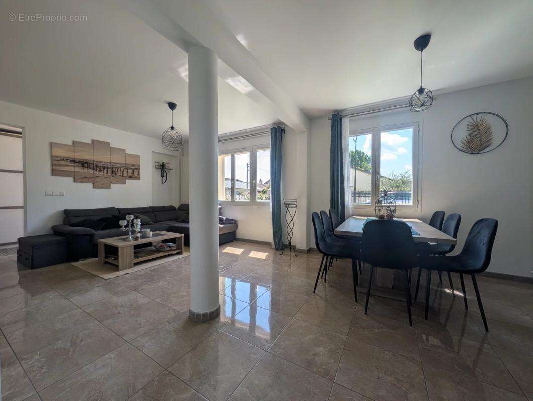 Maison 5 chambres dont 1 plain pied - photo 5