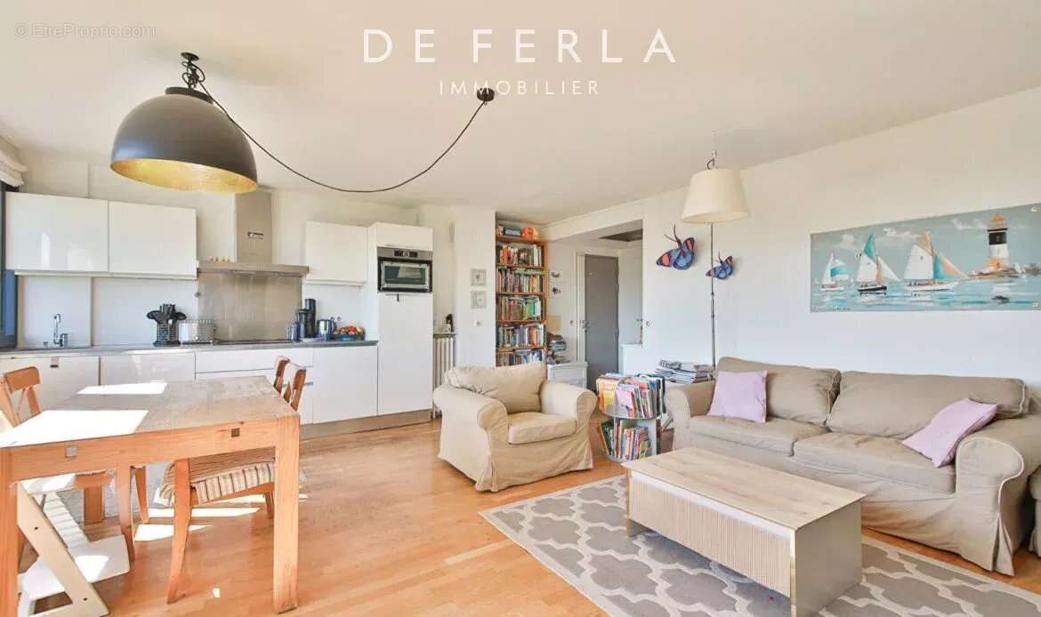 Appartement à PARIS-14E