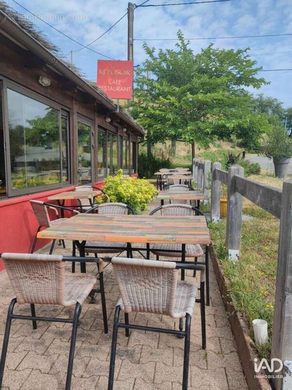 Photo 4 - Commerce à LES ARDILLATS