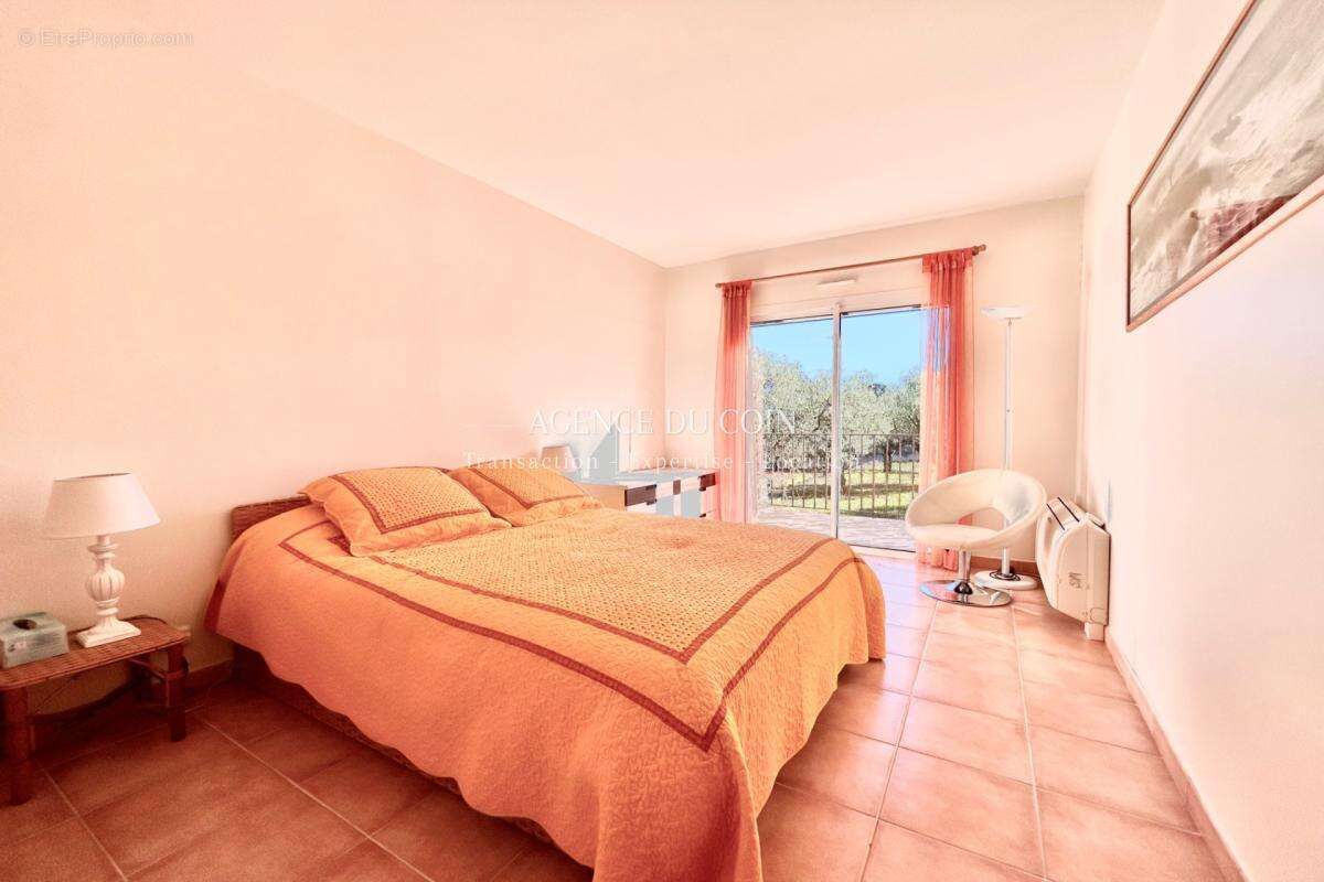 Propriété située à Draguignan, avec une architecture charman - photo 17