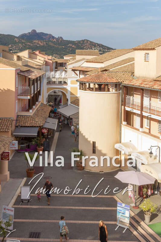 Commerce à LA SEYNE-SUR-MER