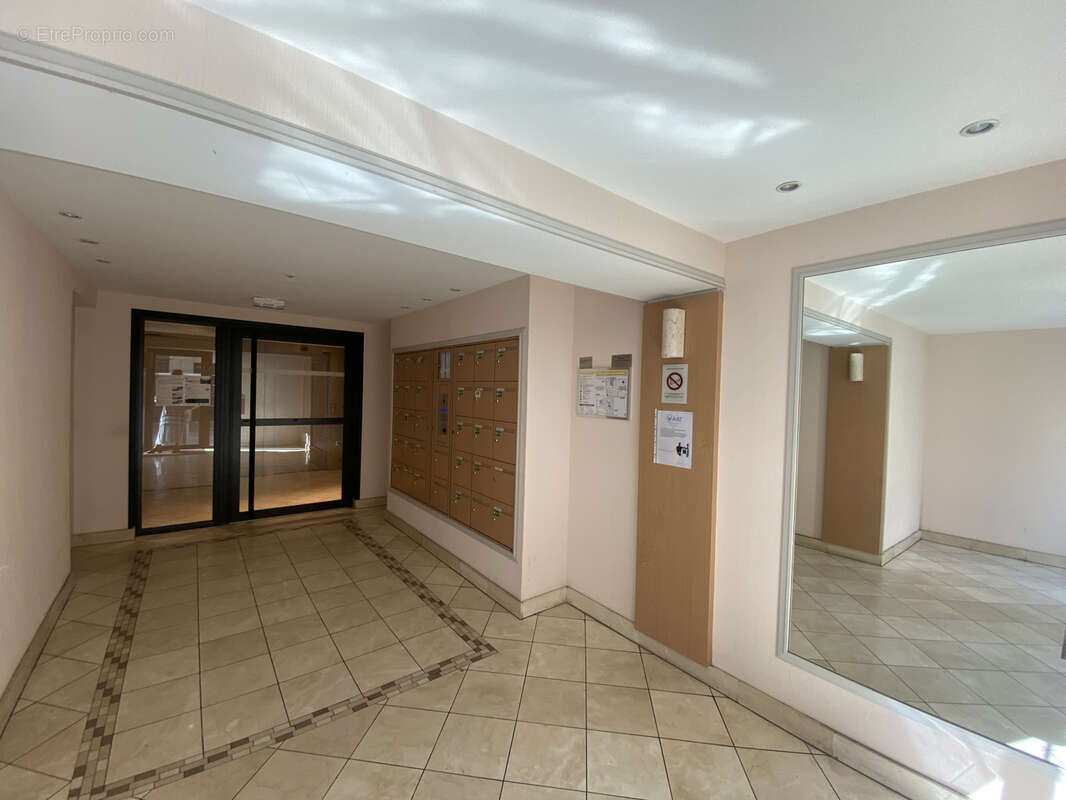 QUIMPER Une adresse pour investir en centre ville! - photo 2
