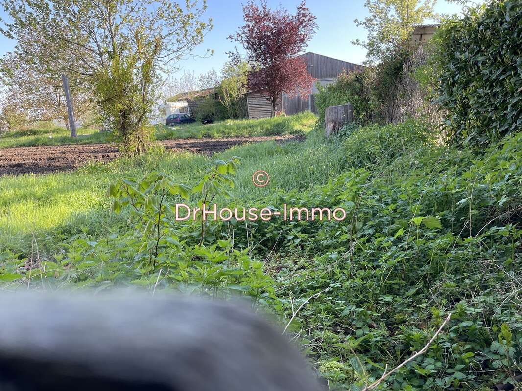 Maison à SAINT-PIERRE-DU-CHAMP