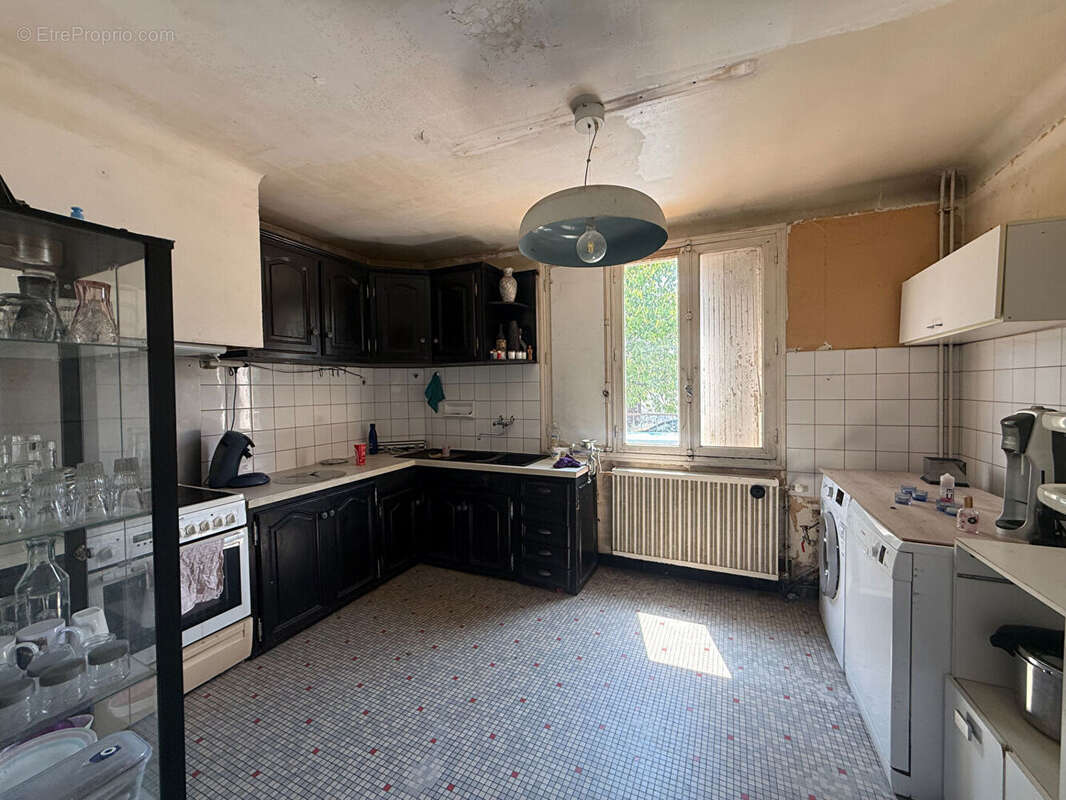 Maison à Condezaygues avec garage et jardin proche des commodités - photo 3