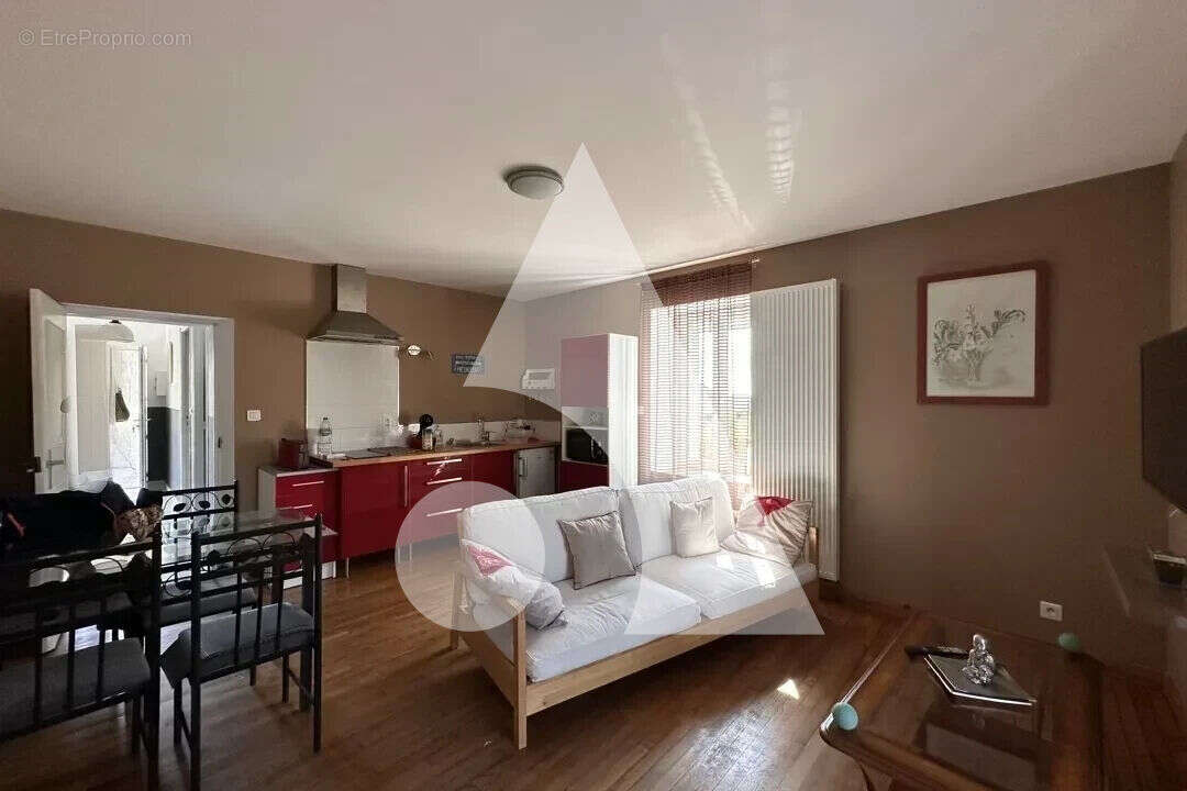 Maison à FRANCOULES