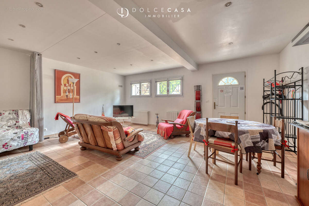 Maison à BRY-SUR-MARNE