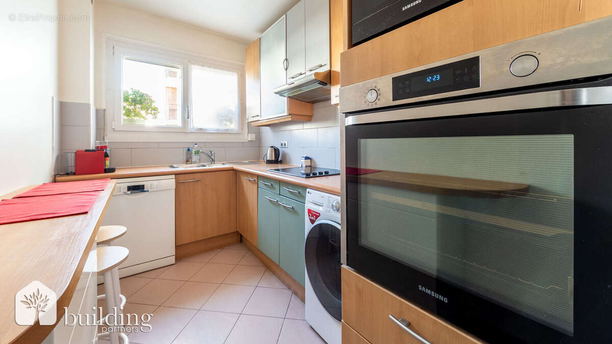 Appartement à LEVALLOIS-PERRET