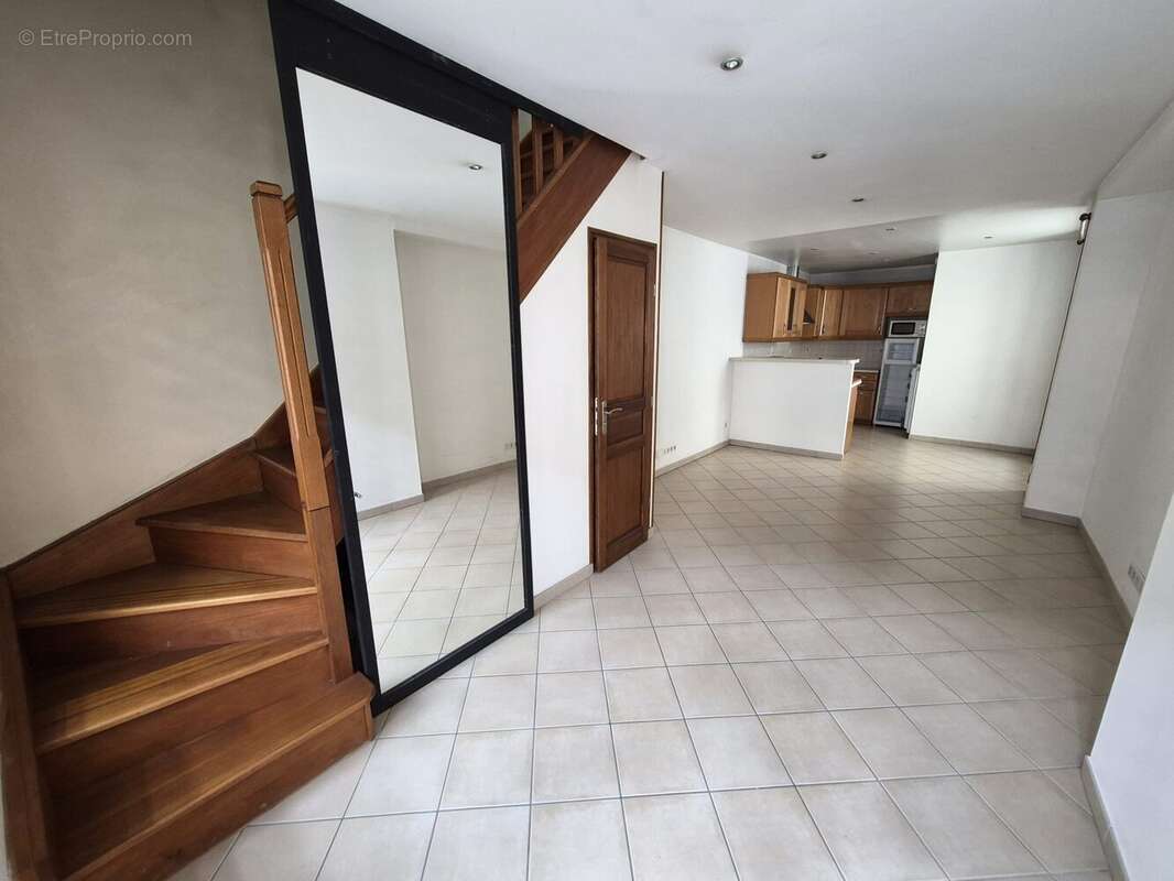 Appartement 38 m² à Saint-Arnoult-En-Yvelines  - photo 2