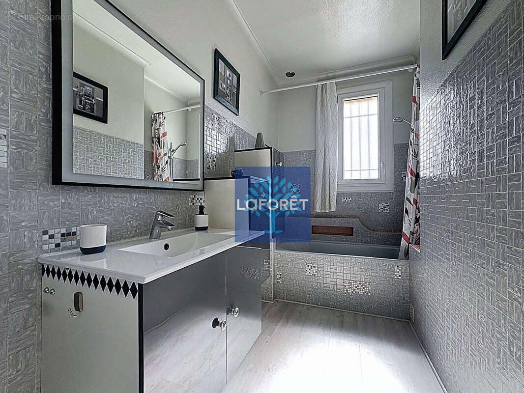 Maison à CHILLY-MAZARIN