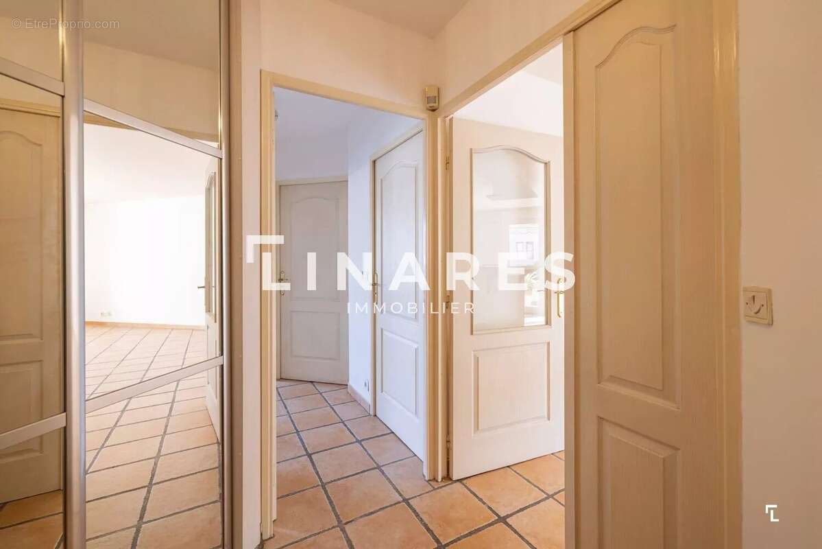 Appartement à MARSEILLE-8E