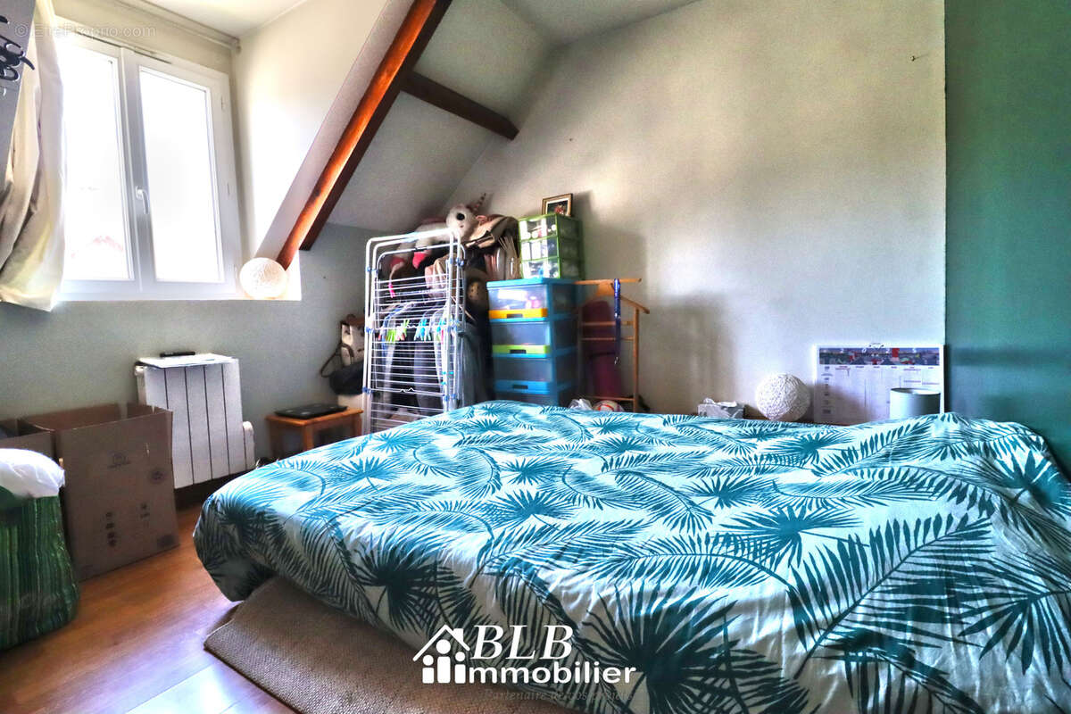 Maison à LE PERRAY-EN-YVELINES