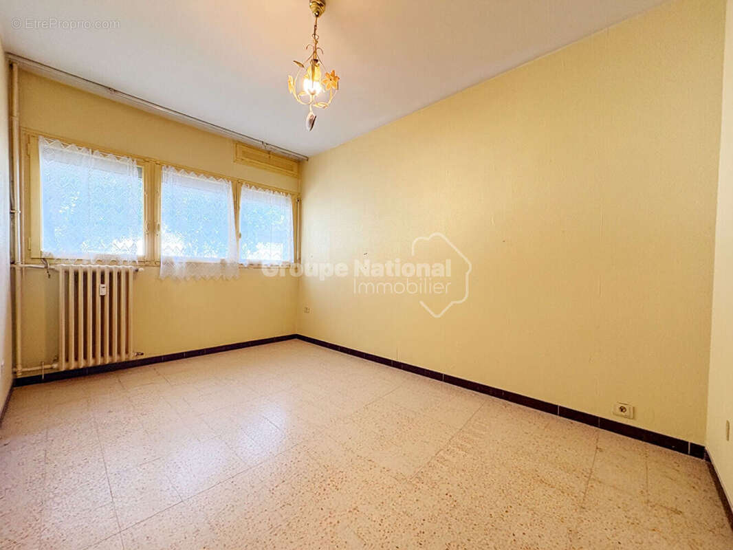 Appartement à SALON-DE-PROVENCE