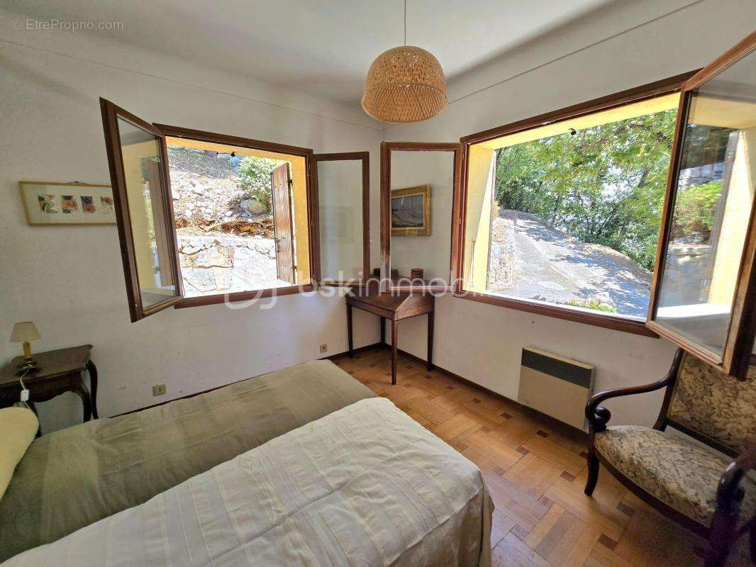Saint-Jeannet –  propriété avec vue mer panoramique, appartement indépendant et fort potentiel de valorisation - photo 19