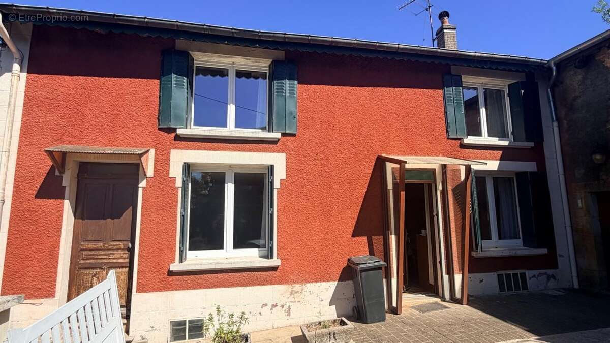 Villecloye maison 3 chambres avec grange, atelier, garage et beau terrain - photo 12