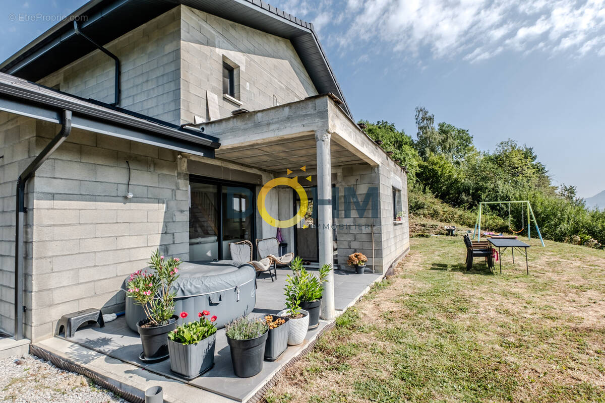 Maison à LA MURAZ