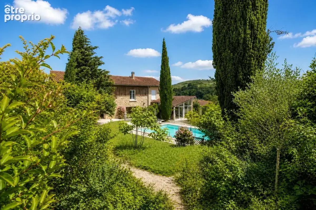 Maison de 8 pièces de 236 m² à Frontonas - photo 6