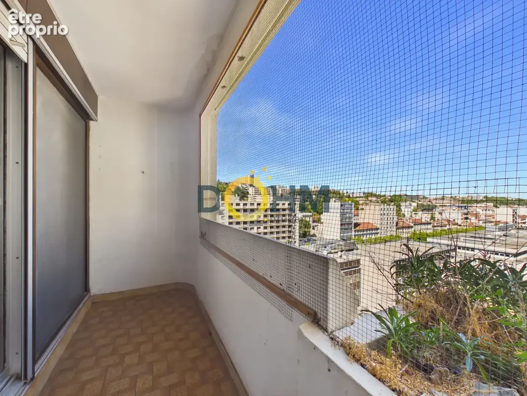 BELLEVUE  / LE MONTEBELLO  T4 de 87 m2 avec Garage, Loggia, Ascenseur - photo 4