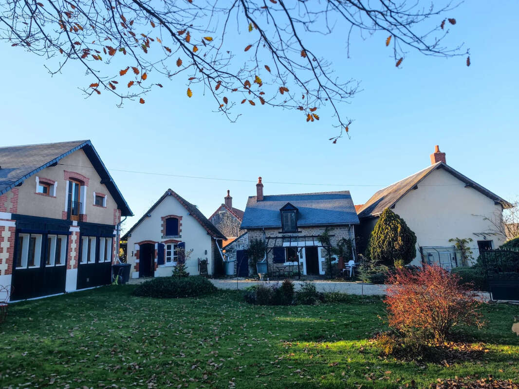 Maison à TINTURY
