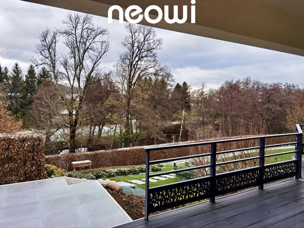 Maison à ARPAJON-SUR-CERE