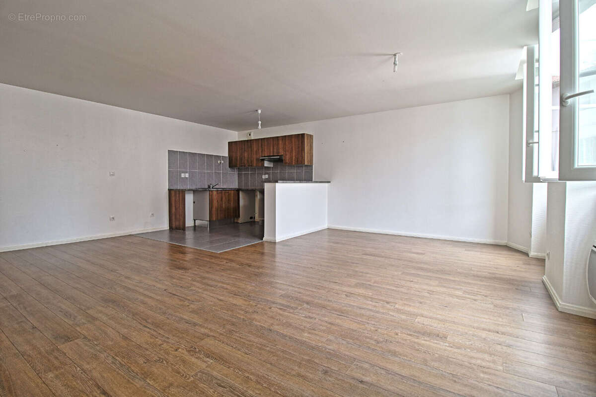 Appartement Dax 3 pièce(s) 86 m2 - photo 3