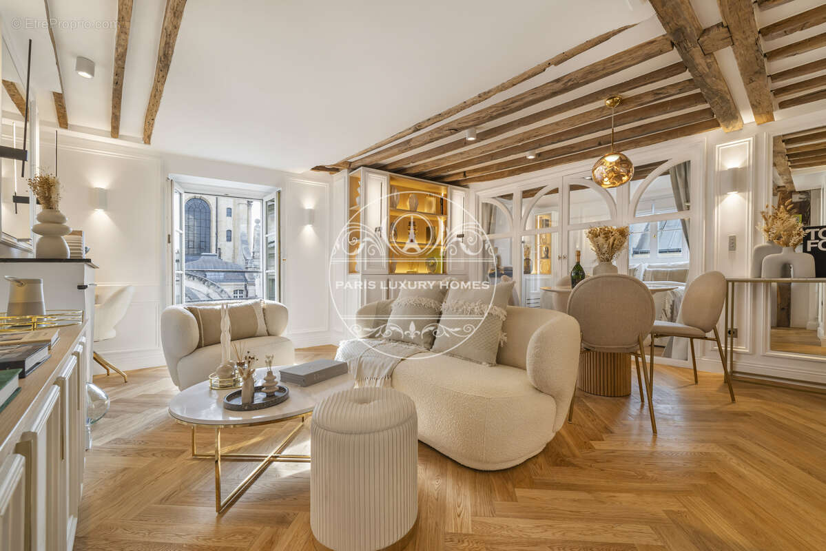 Appartement à PARIS-6E