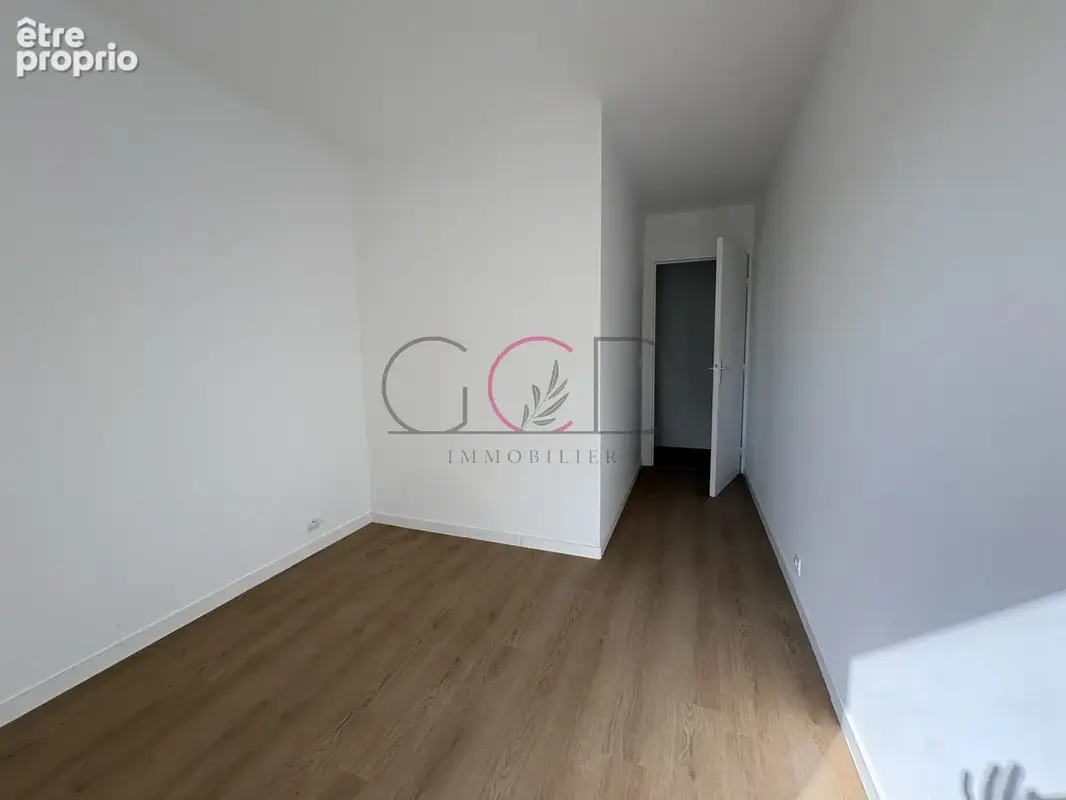 Appartement T3 - 68 m2 - Aix-en-Provence — Route de Galice - photo 3