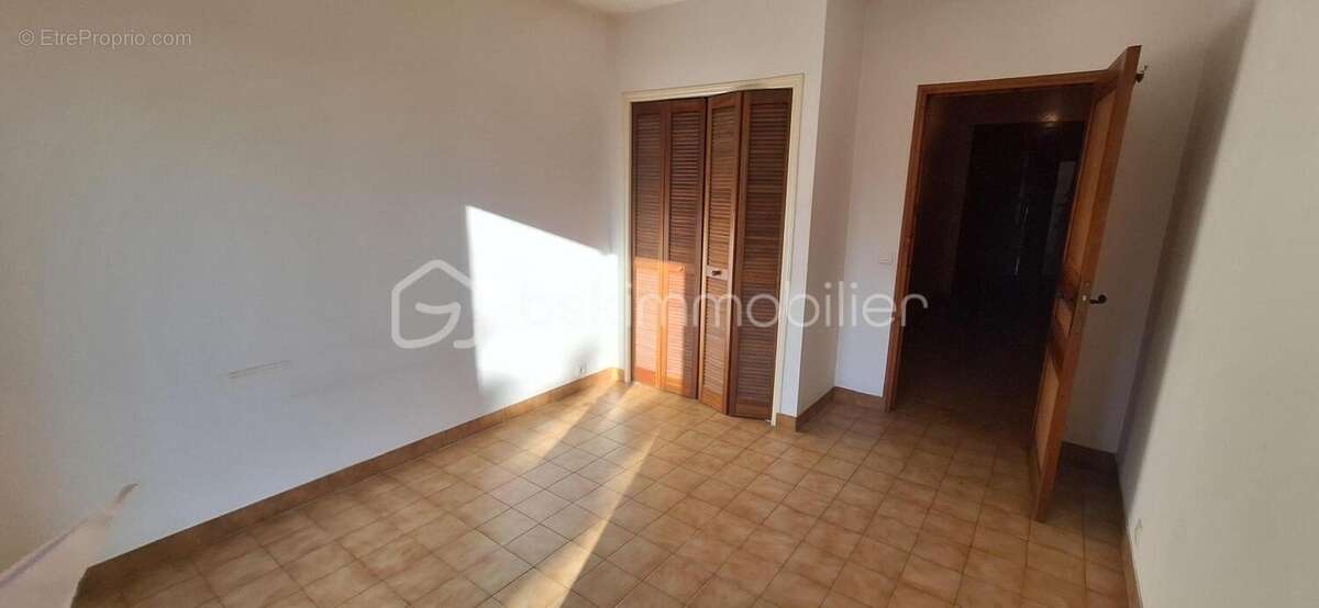 Maison à NOGENT-SUR-VERNISSON