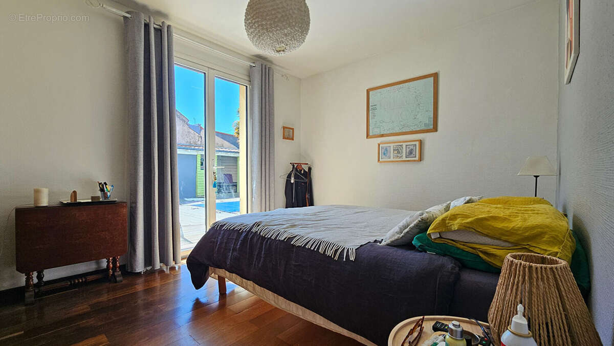 Maison familiale 162 m2 + maison à rénover 58 m2 + piscine - photo 12