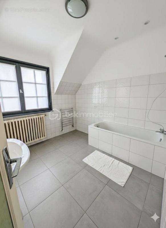 Maison à PLONEOUR-LANVERN