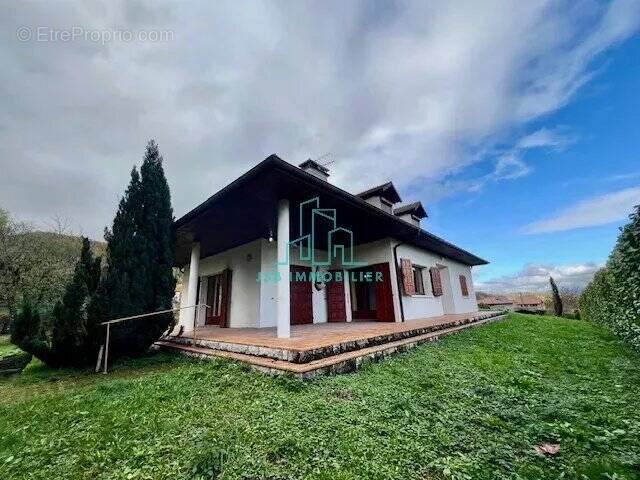 Maison à CHAPAREILLAN