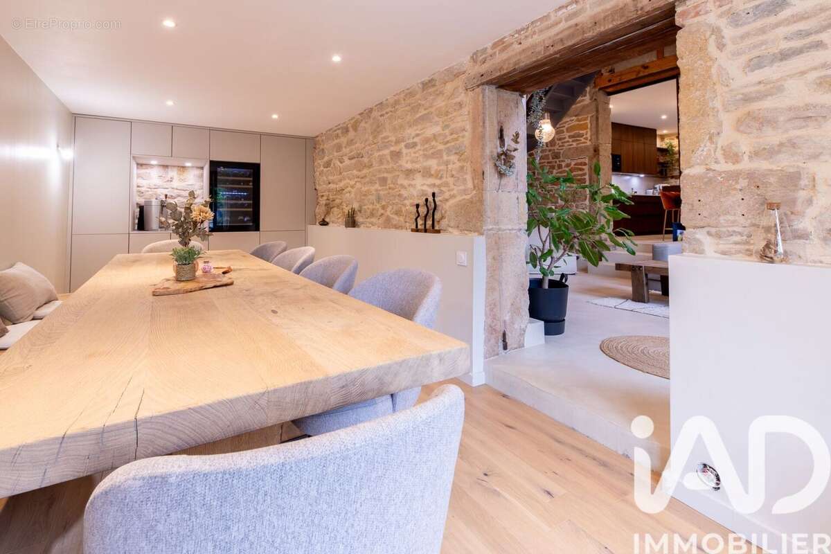 Photo 8 - Appartement à CALUIRE-ET-CUIRE