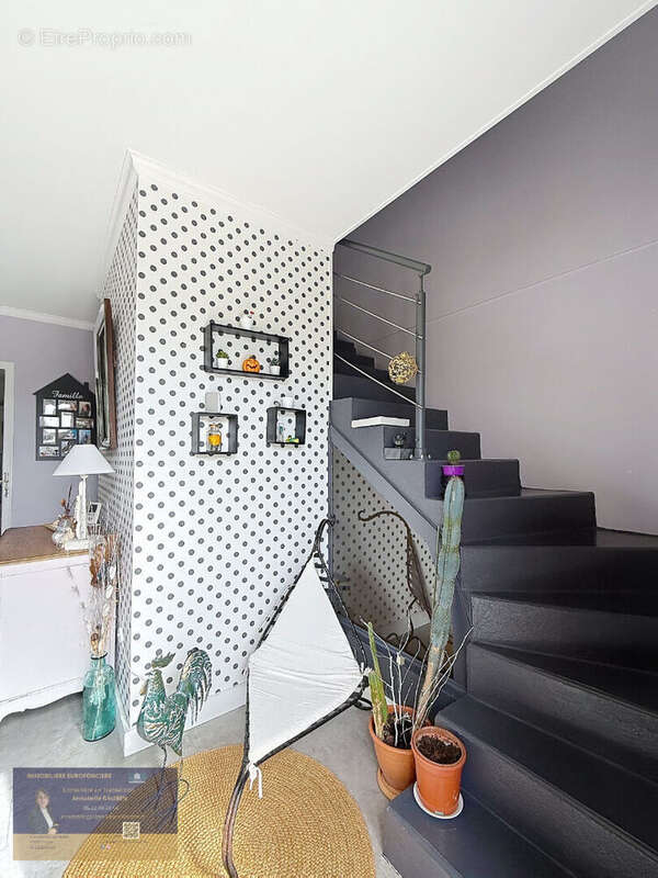 Maison à SAINT-PARRES-AUX-TERTRES