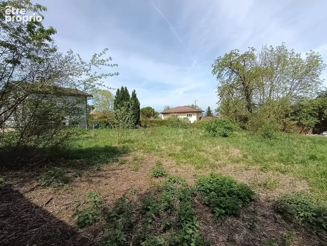 Terrain constructible, plat, au calme et vue Lac - photo 3