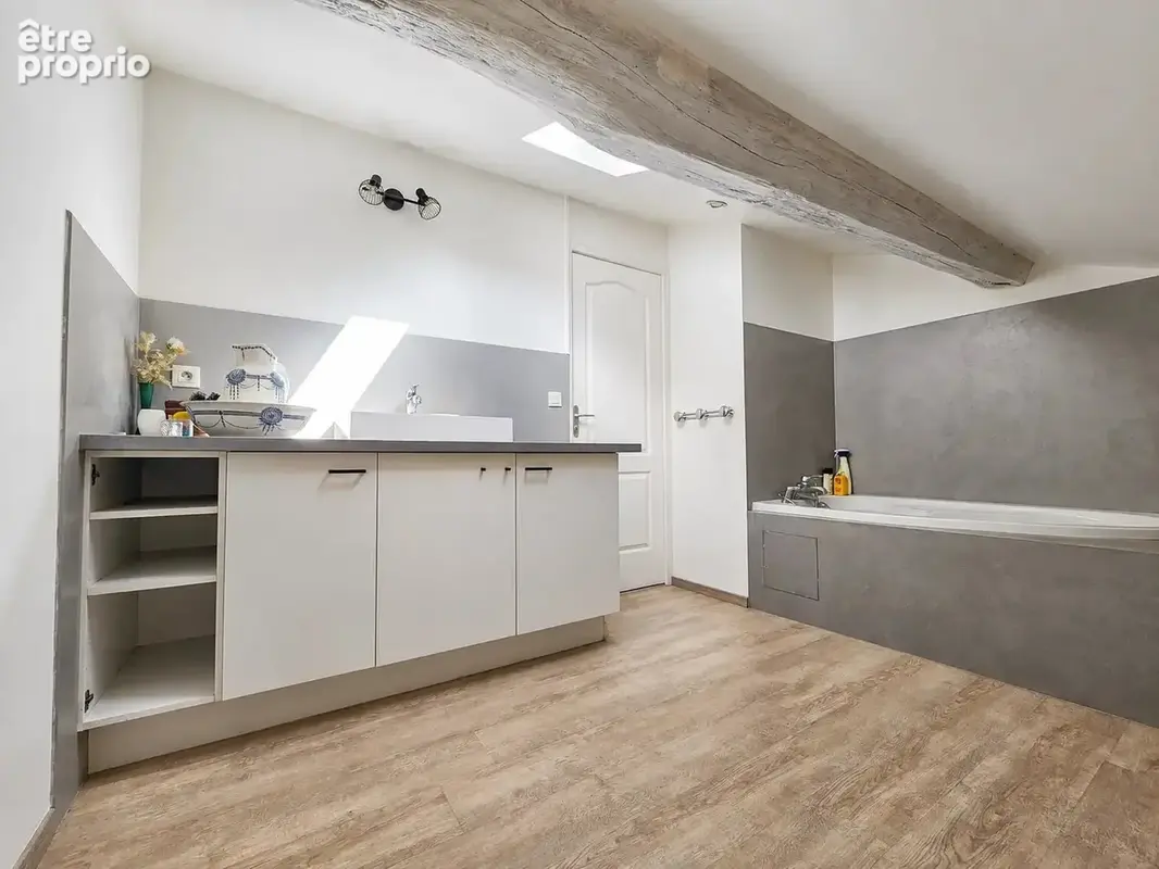 L’ALBENC – Maison de ville de caractère 168 m² – 4 chambres – Garage - photo 10