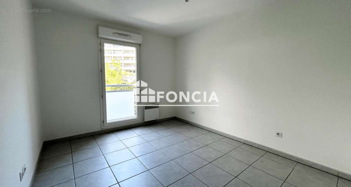 Appartement à MARSEILLE-8E