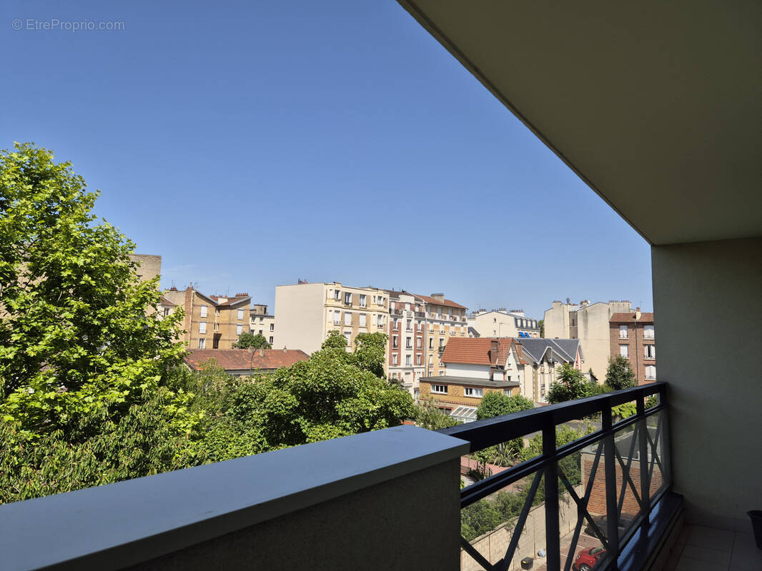 Appartement à LA GARENNE-COLOMBES