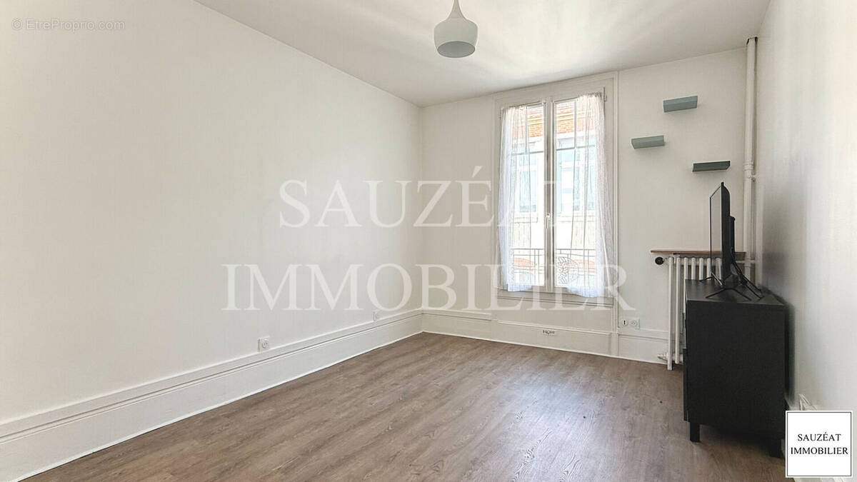 Appartement à MONTROUGE
