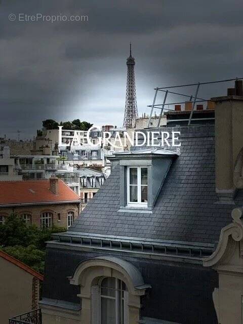 Appartement à PARIS-16E
