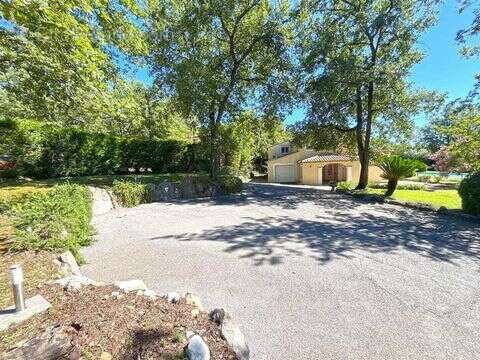 Maison à ROQUEFORT-LES-PINS