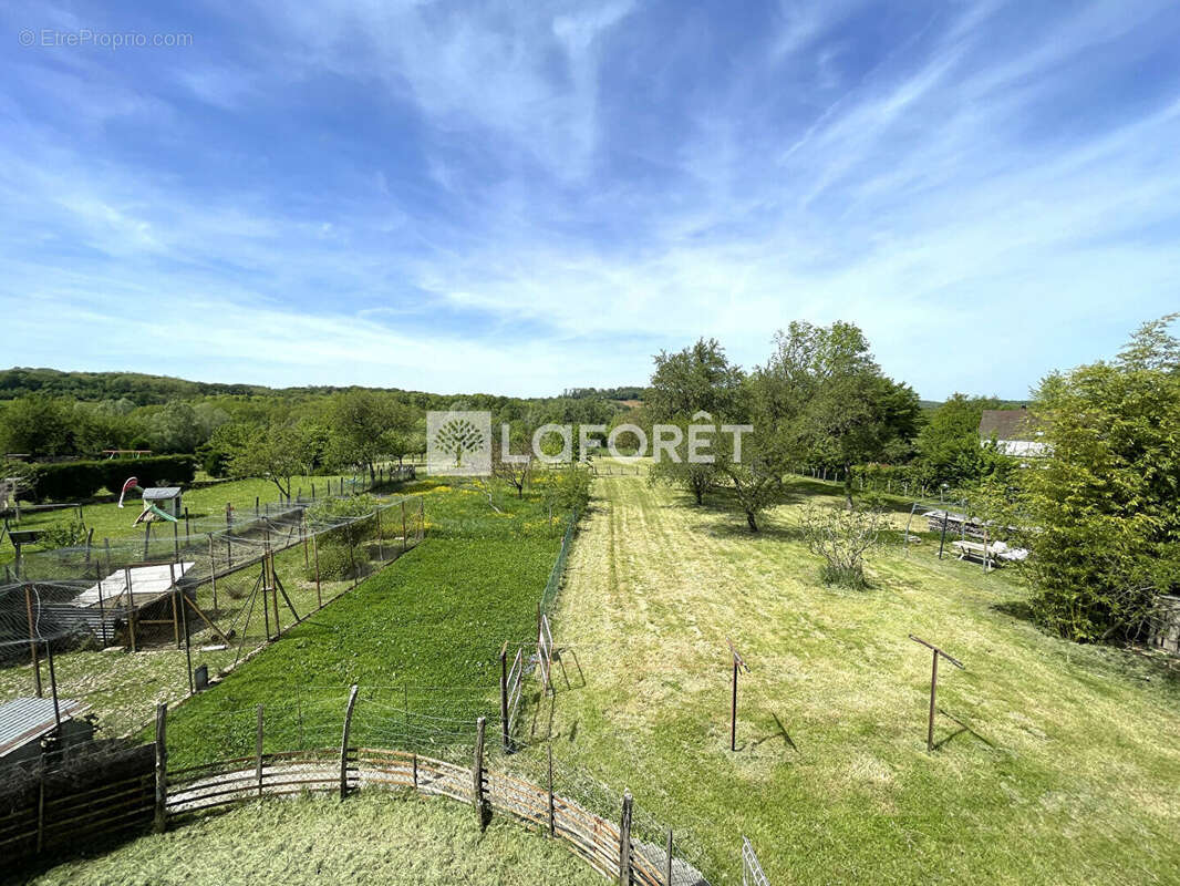 Maison Saint Lamain à fort potentiel , 4 pièce(s) 139m² - photo 15
