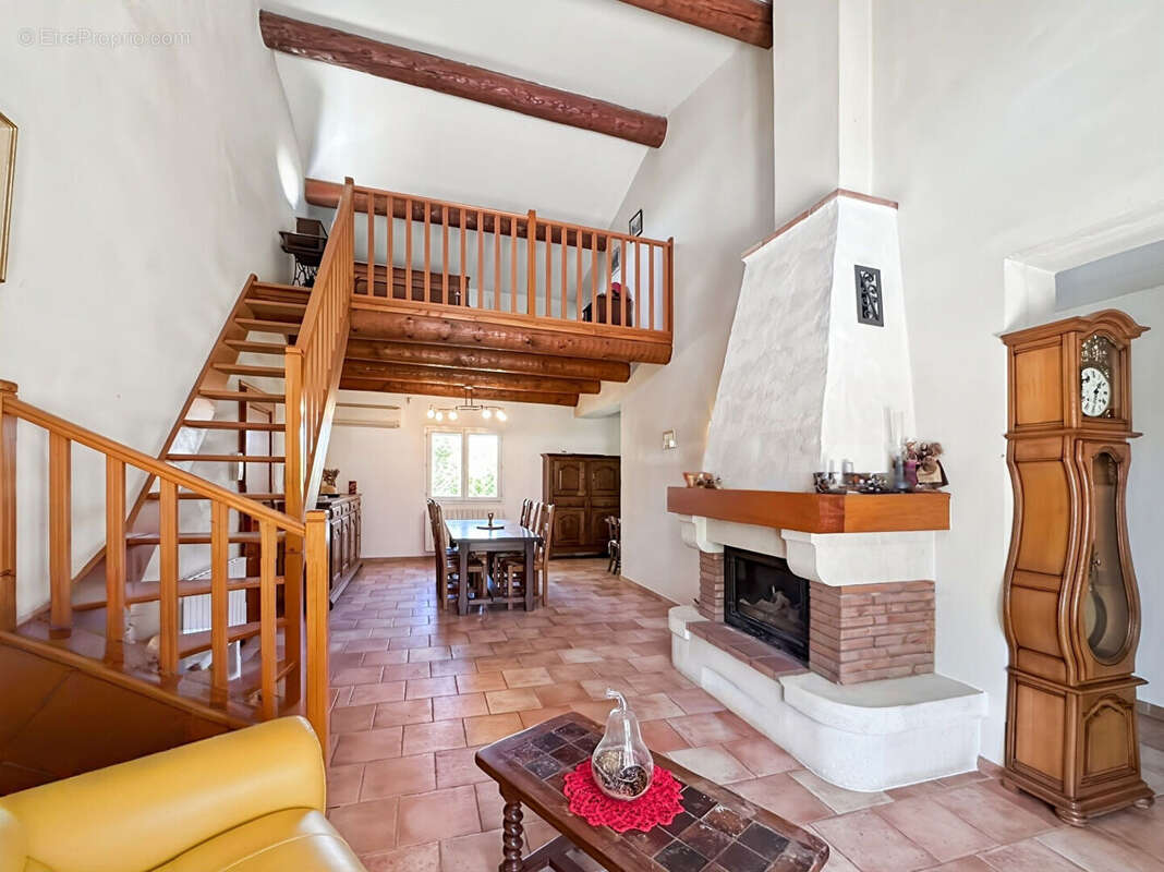 Maison à MOLLEGES