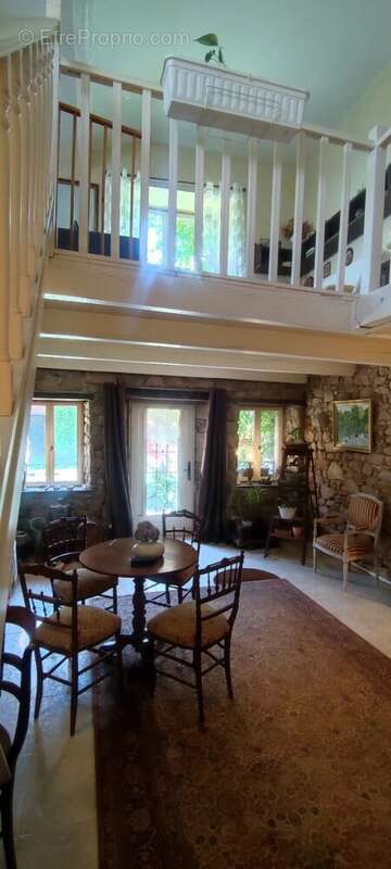 Maison à COGNAC-LA-FORET