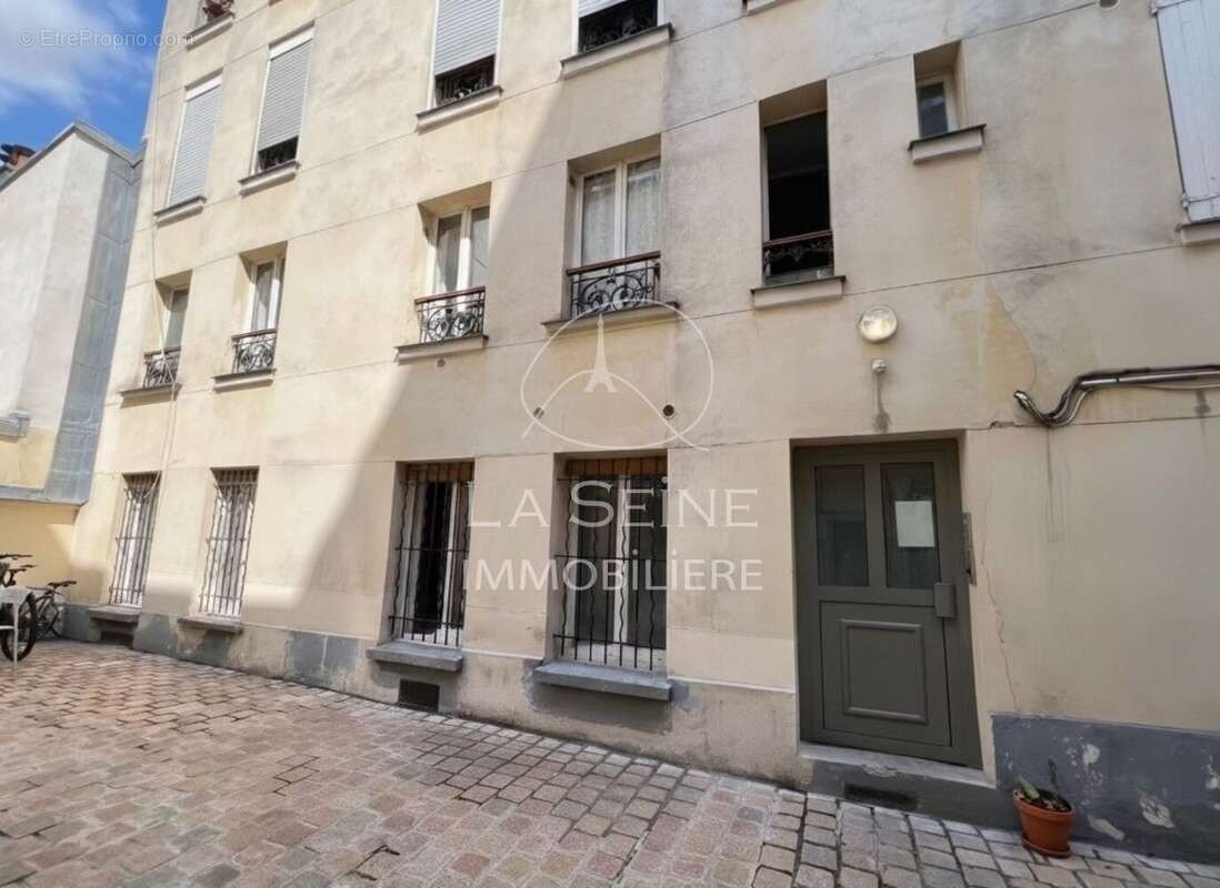 Appartement à PARIS-20E