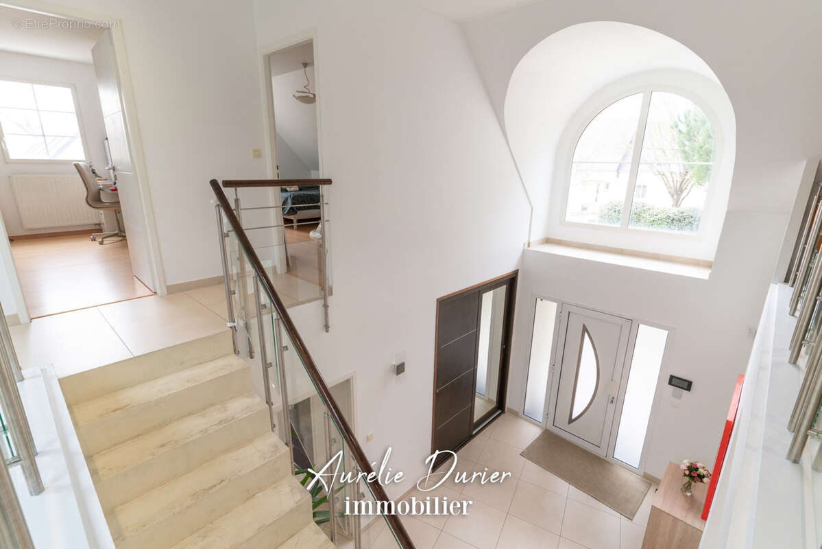 Maison à SAINT-CYR-SUR-LOIRE