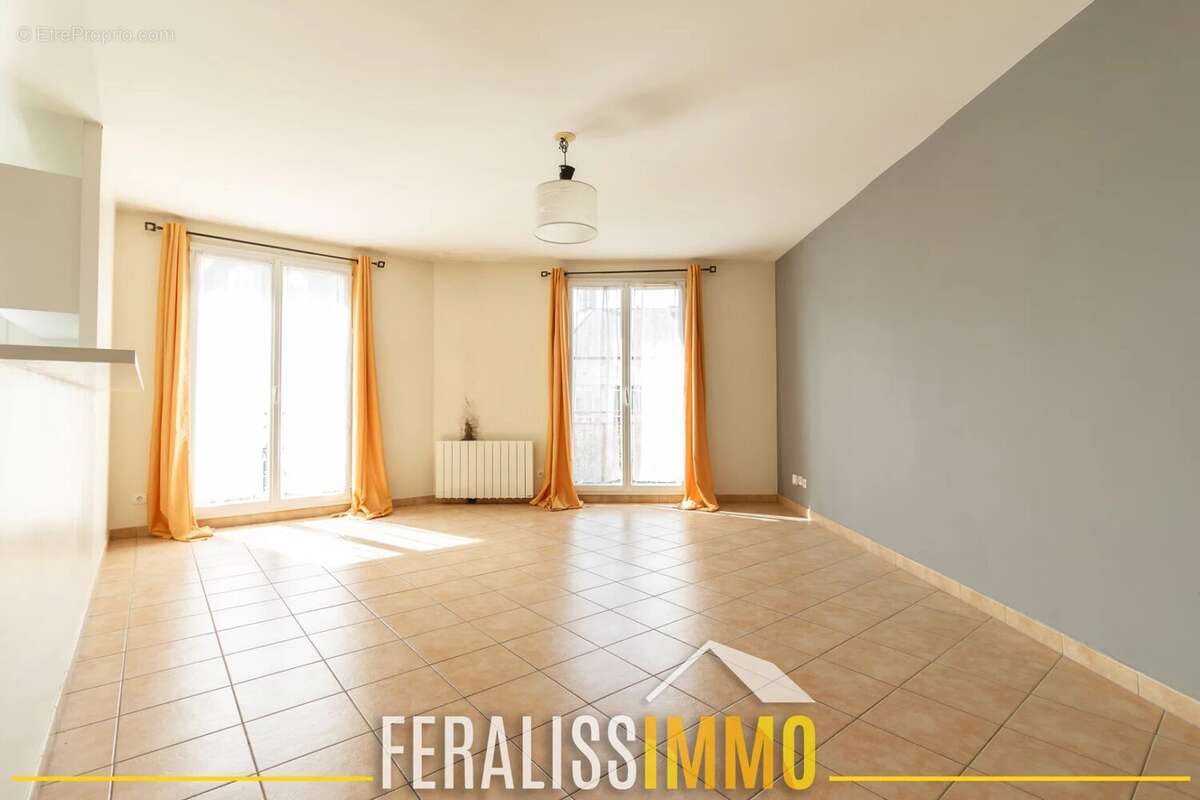 Appartement à VAUREAL