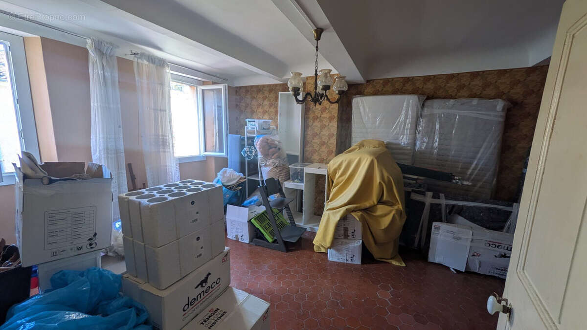 Maison à SIX-FOURS-LES-PLAGES