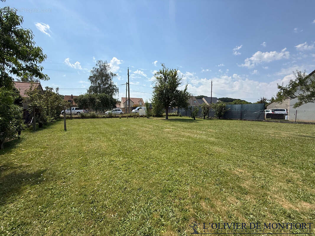 Terrain construtible de 562 m² - photo 6