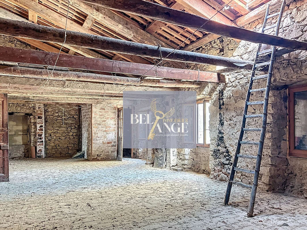 Maison à SAINT-PAUL-LE-JEUNE